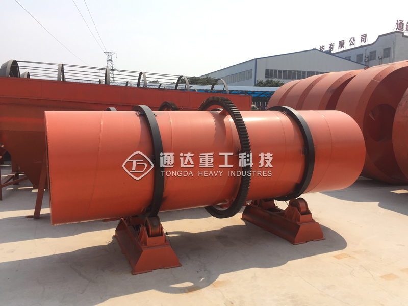 通達(dá)重工包膜機(jī).jpg